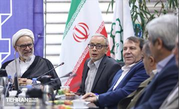 ملاقات معاون مالی و اقتصاد شهری با نخبگان، فرهنگیان و ورزشکاران منطقه 12 14