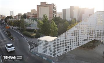 بازدید مدیرکل حوزه شهردار تهران از پروژه پل‌های مکانیزه عابرپیاده 17