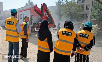 مانور ریزش آوار ساختمان 16