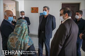 بازدید شهردار تهران از همراه سرای مرکز طبی کودک 12
