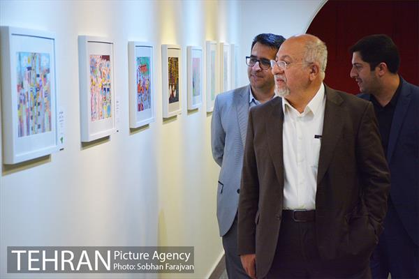 بازدید عضو شورای شهر از نمایشگاه شهری که من دوست دارم 1
