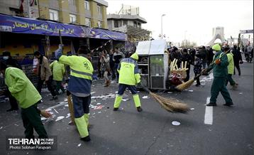 خدمات شهرداری تهران در پایان راهپیمایی ۲۲ بهمن 12