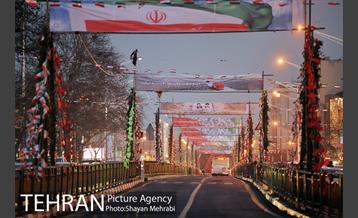 96-11-21 آذین بندی خیابان ها به مناسبت 22 بهمن 21