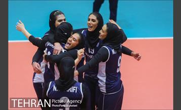 دیدار تیم های والیبال زنان پیکان و سایپا 7