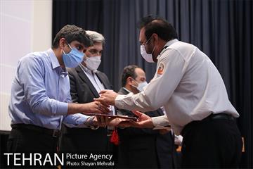 آیین تقدیر از آتش نشانان حریق پالایشگاه تهران 37
