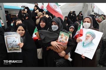 تشییع پیکر ۱۰۰ شهید مردمی و مدافع امنیت در تهران 24
