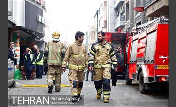 پایان عملیات اطفای حریق ساختمان برق حرارتی میدان ولیعصر 23