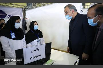 بازدید شهردار تهران از مراکز واکسیناسیون 34