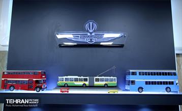 بازدید مدیرکل سرمایه انسانی از شرکت واحد اتوبوسرانی 44