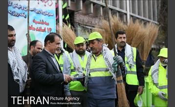 اجرای طرح همیاری با پاکبانان 10