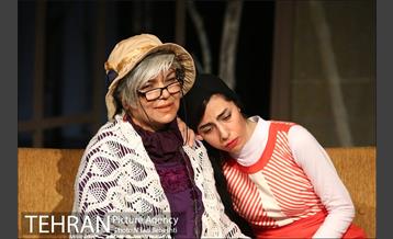 نمایش برگشتی در کار نیست‎ 12