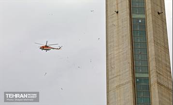 پرش چتربازان از برج میلاد تهران 2