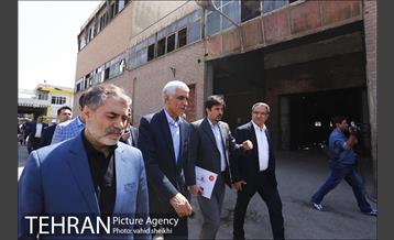 بازدید شهردار تهران از کارخانه نوآوری 23