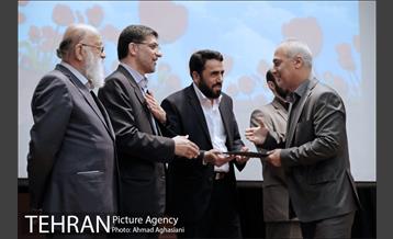 مراسم یادبود ایثارگران و شهدای حرم شهرداری تهران 34