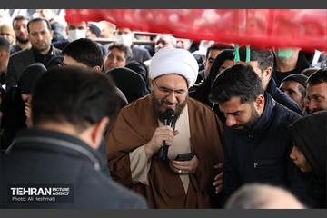 مراسم تشییع پیکر شهید مدافع حرم «حسین محمدی» 17