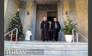 حضور مدیران شهری منطقه 6 در اماکن مذهبی مسیحیان 22