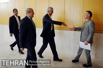 حضور شهردار تهران در کمیسیون عمران مجلس شورای اسلامی 2
