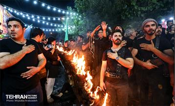 آئین سنتی مشعل گردانی تهران(محرم ۱۴۴۵) 17