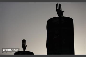 حسینیه تهران 27