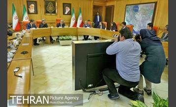 ابلاغ حکم پیروز حناچی، شهردار تهران توسط وزیر کشور 4