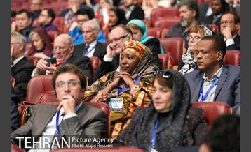 مراسم رونمایی از تندیس پروفسور سمیعی 10