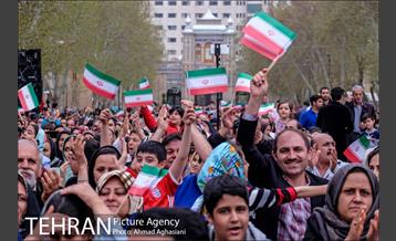 کنسرت گروه رستاک در میدان مشق 5