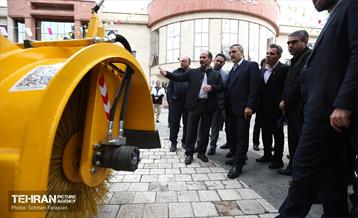 رونمایی از ماشین آلات سازمان مدیریت پسماند 1