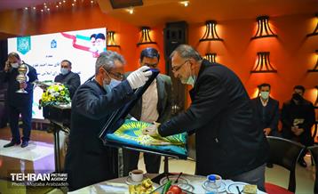 دیدار شهردار تهران با مادران شهدای منطقه 12