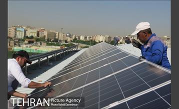 آیین افتتاح نیروگاه خورشیدی و کوچه دوستی در منطقه۱۷