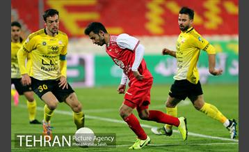 دیدار تیم های فوتبال پرسپولیس و سپاهان 12