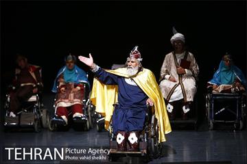 نمایش فاخر رستم و سهراب 17