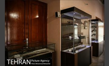 بازدید علی اعطا از موزه جنگ 12