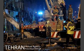 امداد رسانی شبانه در حادثه پلاسکو 18