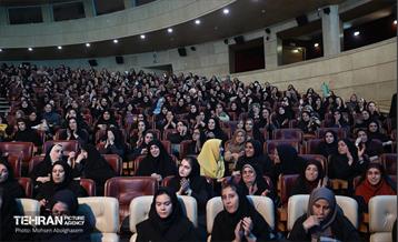 تجلیل از معلمان دانش‌آموزان با نیازهای ویژه شهر تهران 30